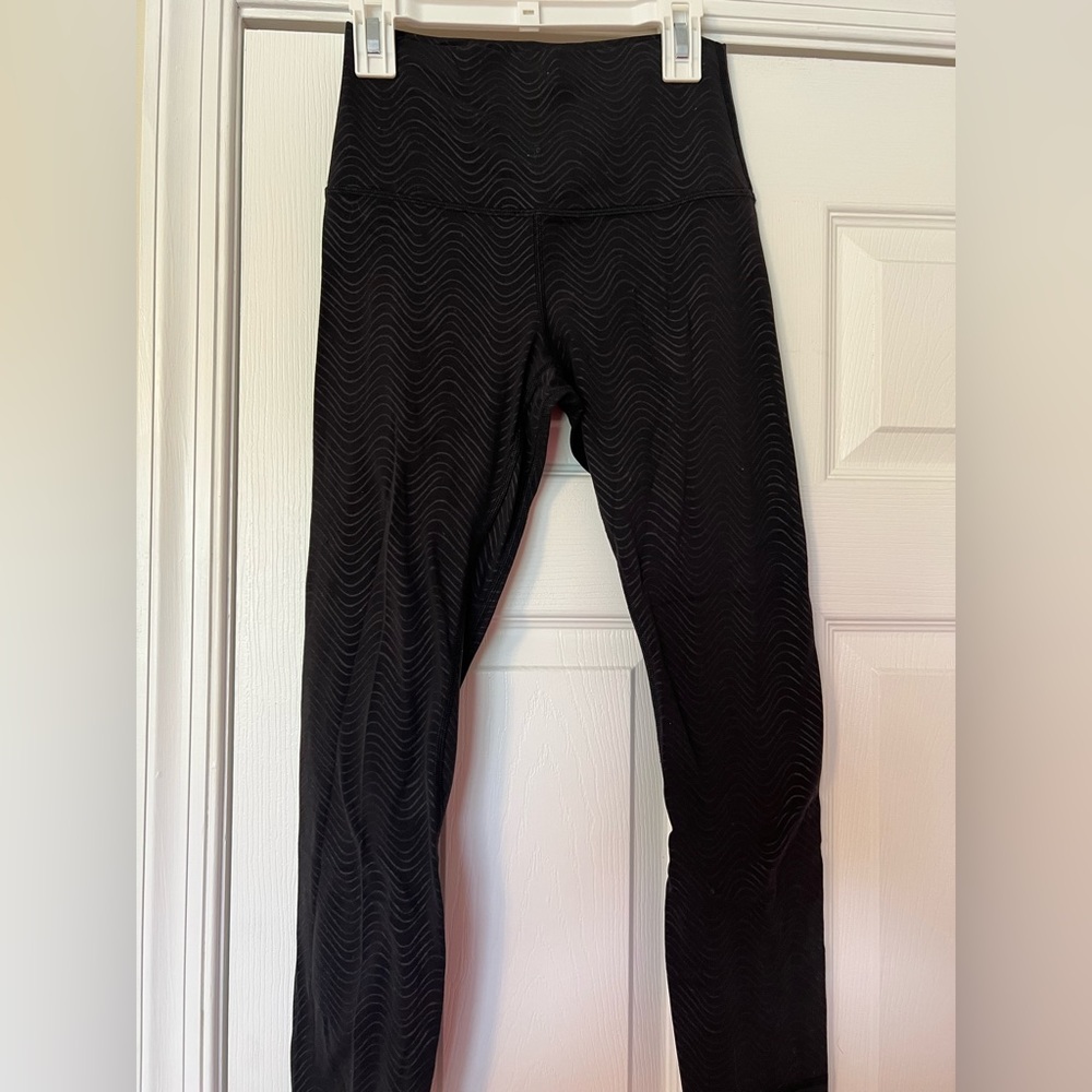 Lululemon Align HR Crop 23 Aqueous Emboss Black